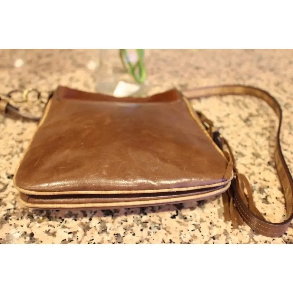NOA GENUINE LEATHER BROWN COW FUR FRINGED SADDLE CROSSBODY BAG (PU700